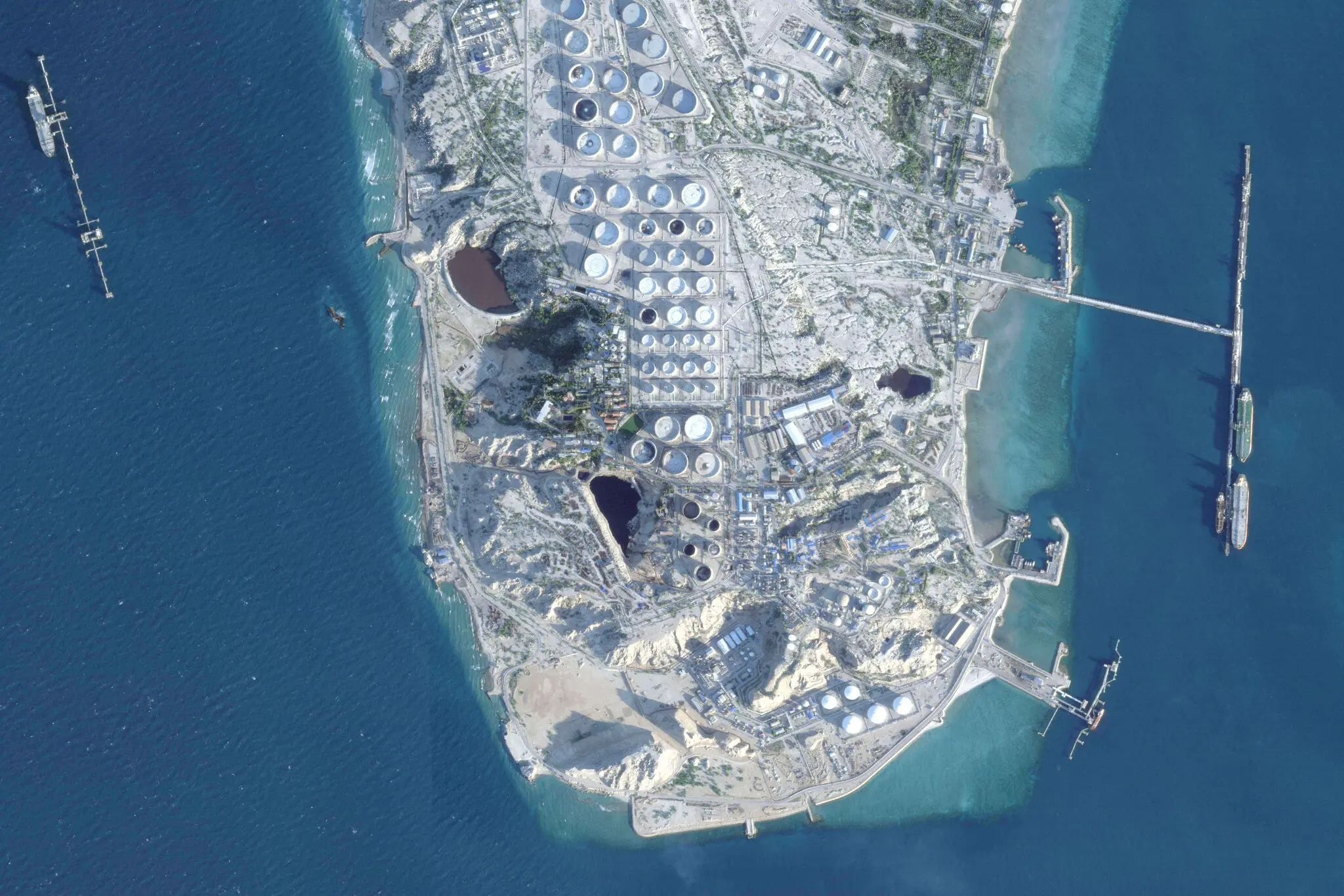 Kharg Island oil export hub